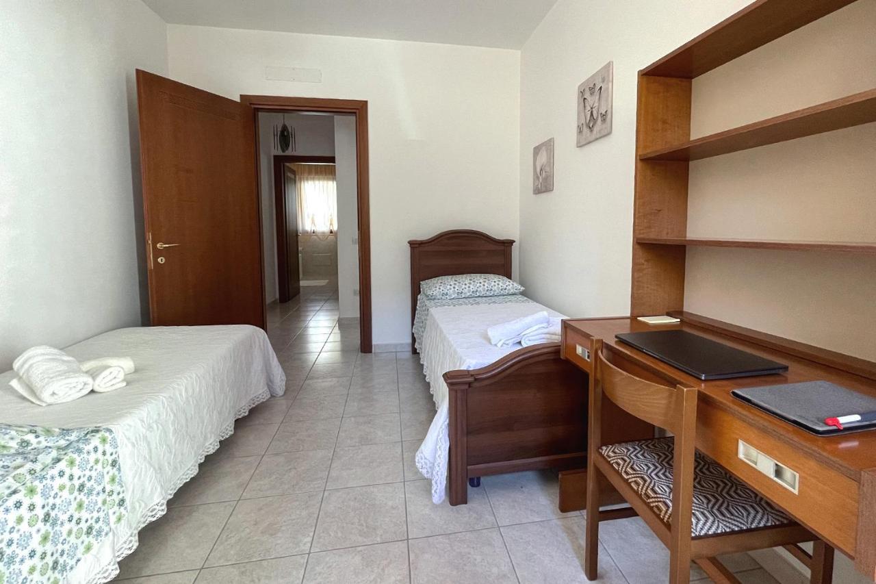 Aristanis Home Vacation Apartment Oristano Exterior foto